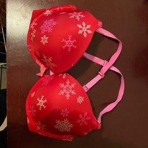 Victoria’s Secret bra